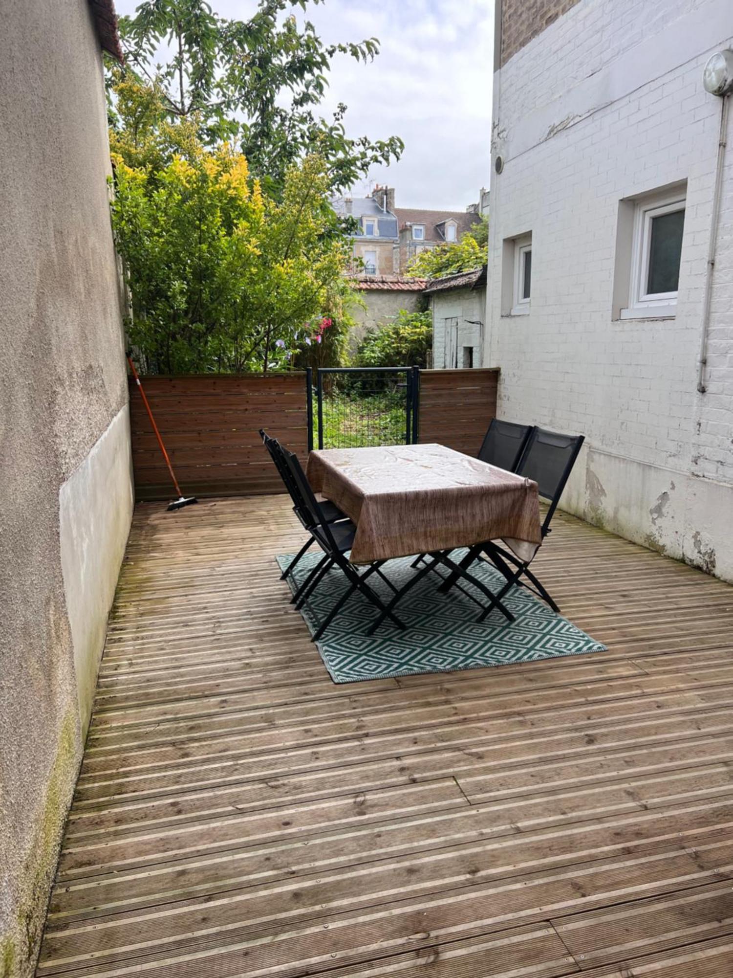 Appartement Hyper Centre Reims Le Gite Du Sorcier المظهر الخارجي الصورة